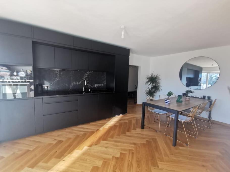Le Parmelan - Grand Appartement Familial Avec Vue Sur La Montagne Annecy Exteriér fotografie